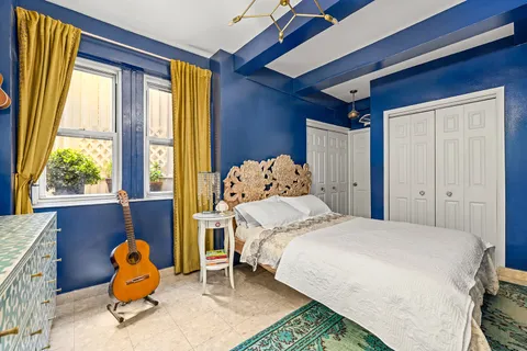 $1,375,000 | 2166 Broadway, Unit 4C | Upper West Side