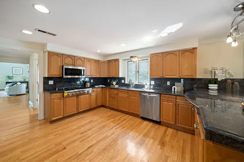 $2,350,000 | 20 Blossom Street, Lexington, MA 02421