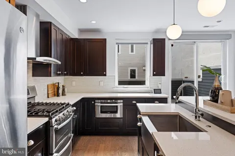$775,000 | 418 Wallace Street, Philadelphia, PA 19123