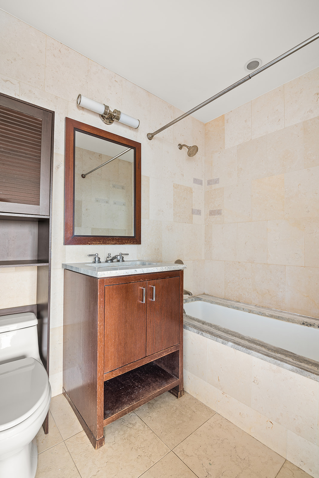 100 Riverside Boulevard, Unit 4J Manhattan, NY 10069 - Photo 5 of 7 Gallery Image 5