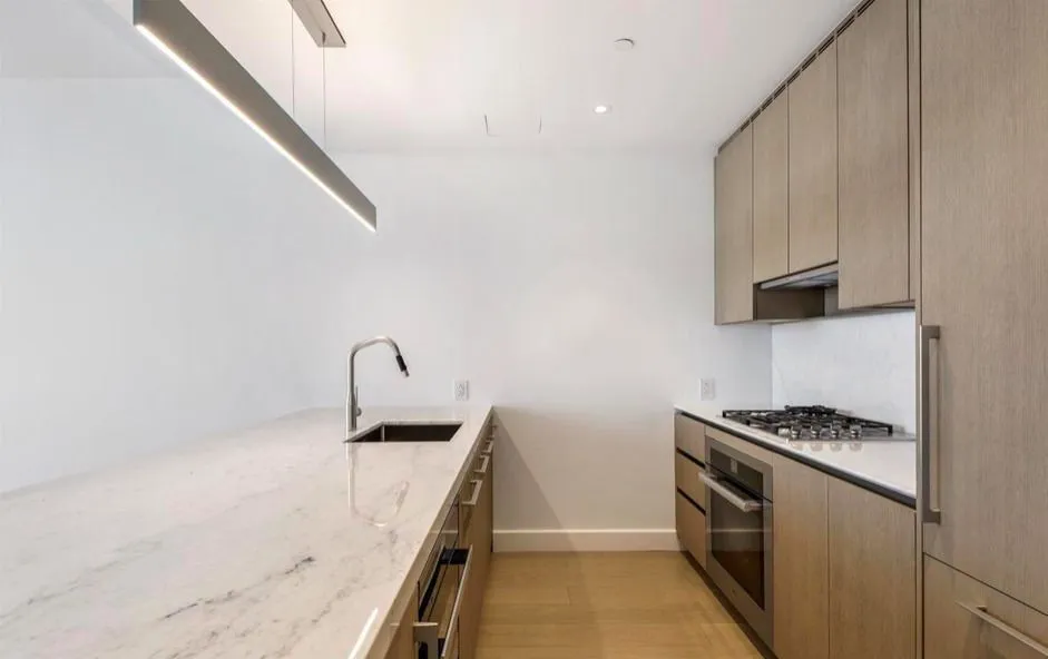 $10,000 | 15 Hudson Yards | Hudson Yards