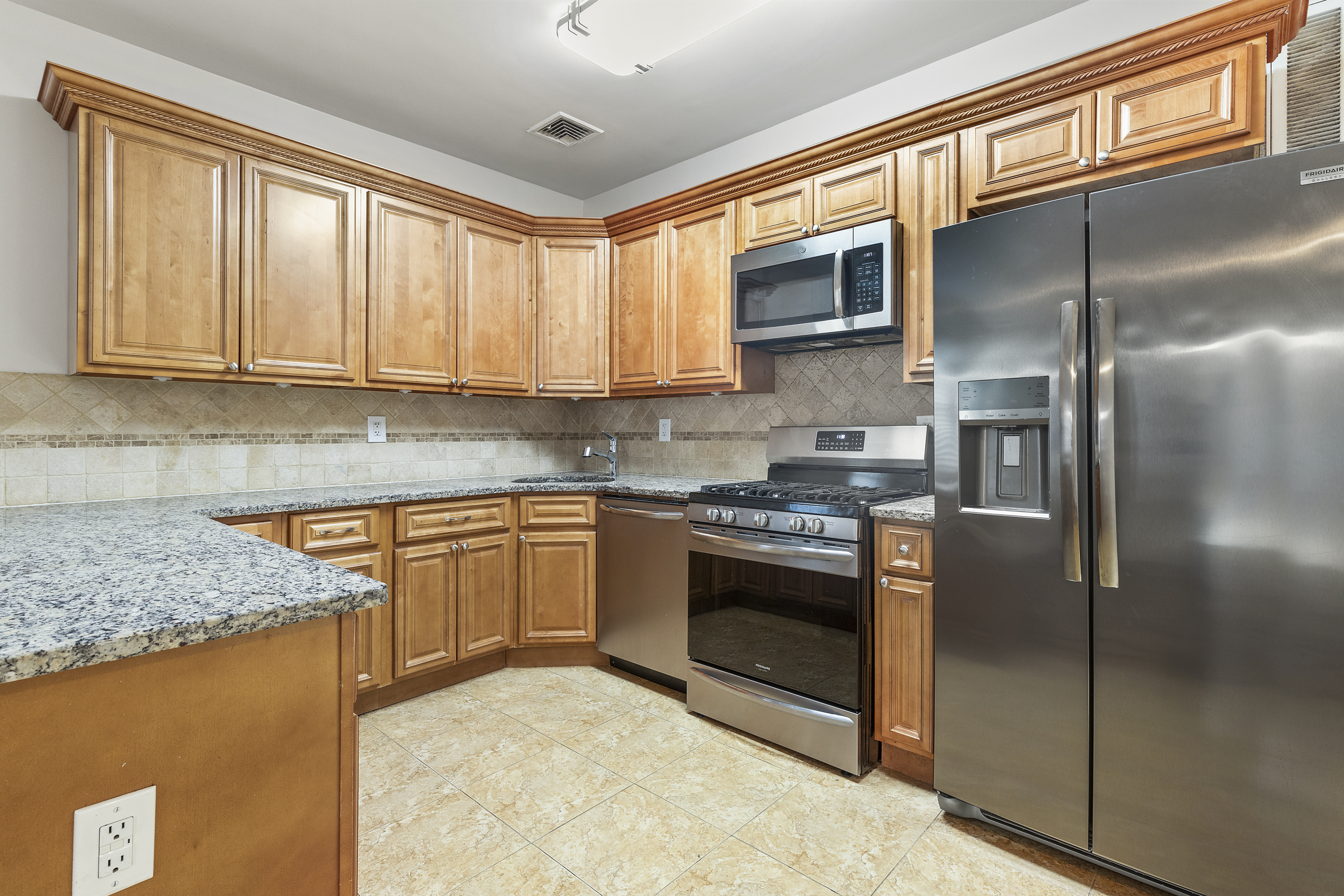 3416 Irwin Avenue, Unit 2 Bronx, NY 10463 - Photo 2 of 28