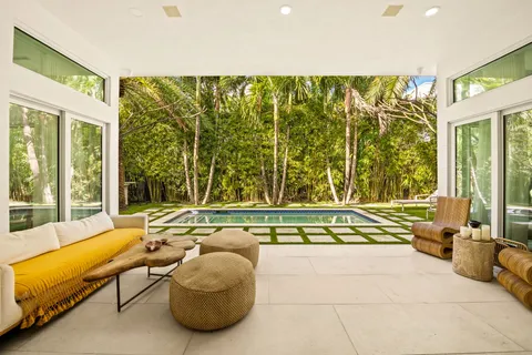 $3,495,000 | 865 West 47th Street, Miami Beach, FL 33140