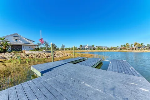 $729,000 | 1047 Waterline Court, Sarasota, FL 34240