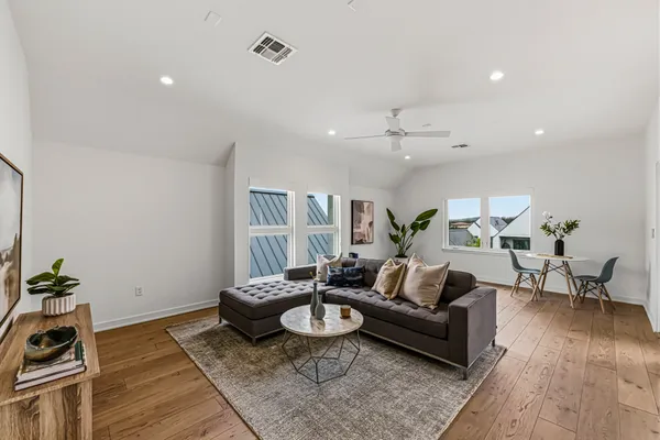 $1,400,000 | 2512 Watkins Way, Austin, TX 78746