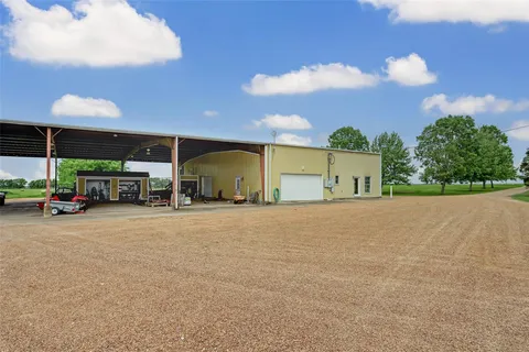 $4,750,000 | 5255 Ganske Road, Burton, TX 77835