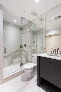 $1,995,000 | 74 5th Avenue, Unit 5C | Greenwich Village