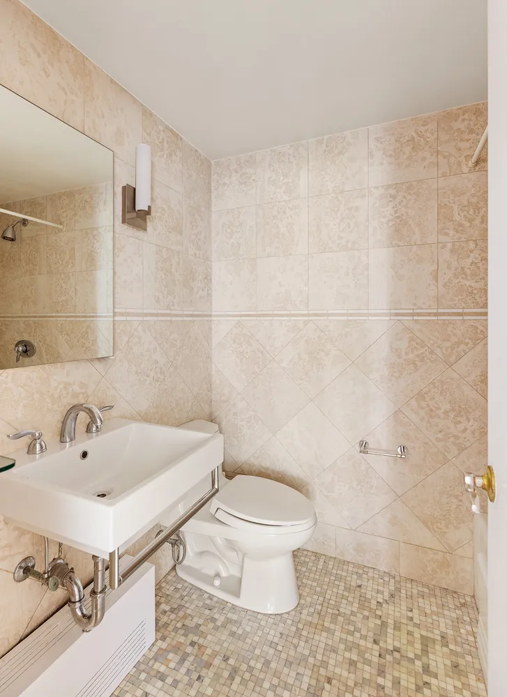 $2,395,000 | 11 5th Avenue, Unit 3O | Greenwich Village