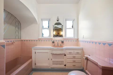 $875,000 | 1331 South Beacon Street, San Pedro, CA 90731