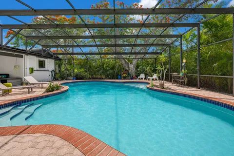 $1,799,000 | 6952 Southwest 149th Terrace, Palmetto Bay, FL 33158