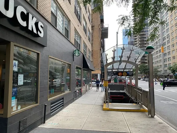 $3,200 | 210 East 63rd Street, Unit 11F | Lenox Hill