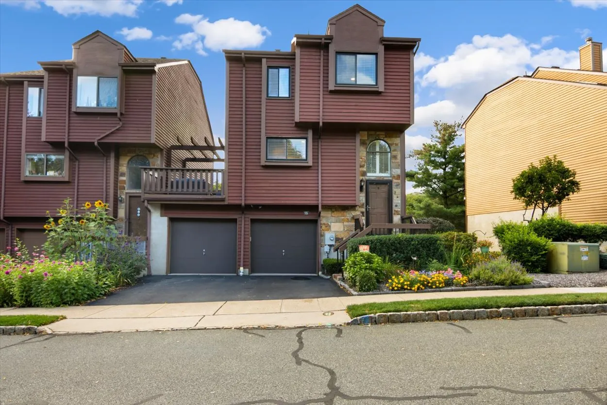 $585,000 | 15 Fox Hunt Drive, Rockaway, NJ 07866