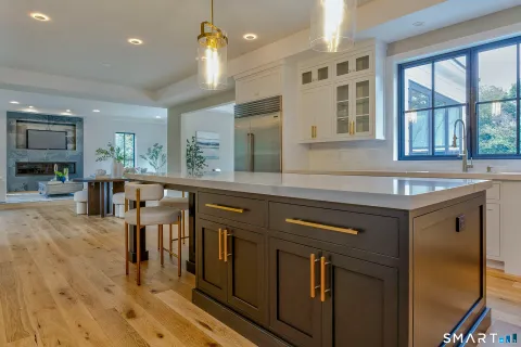 $6,395,000 | 729 Smith Ridge Road, New Canaan, CT 06840