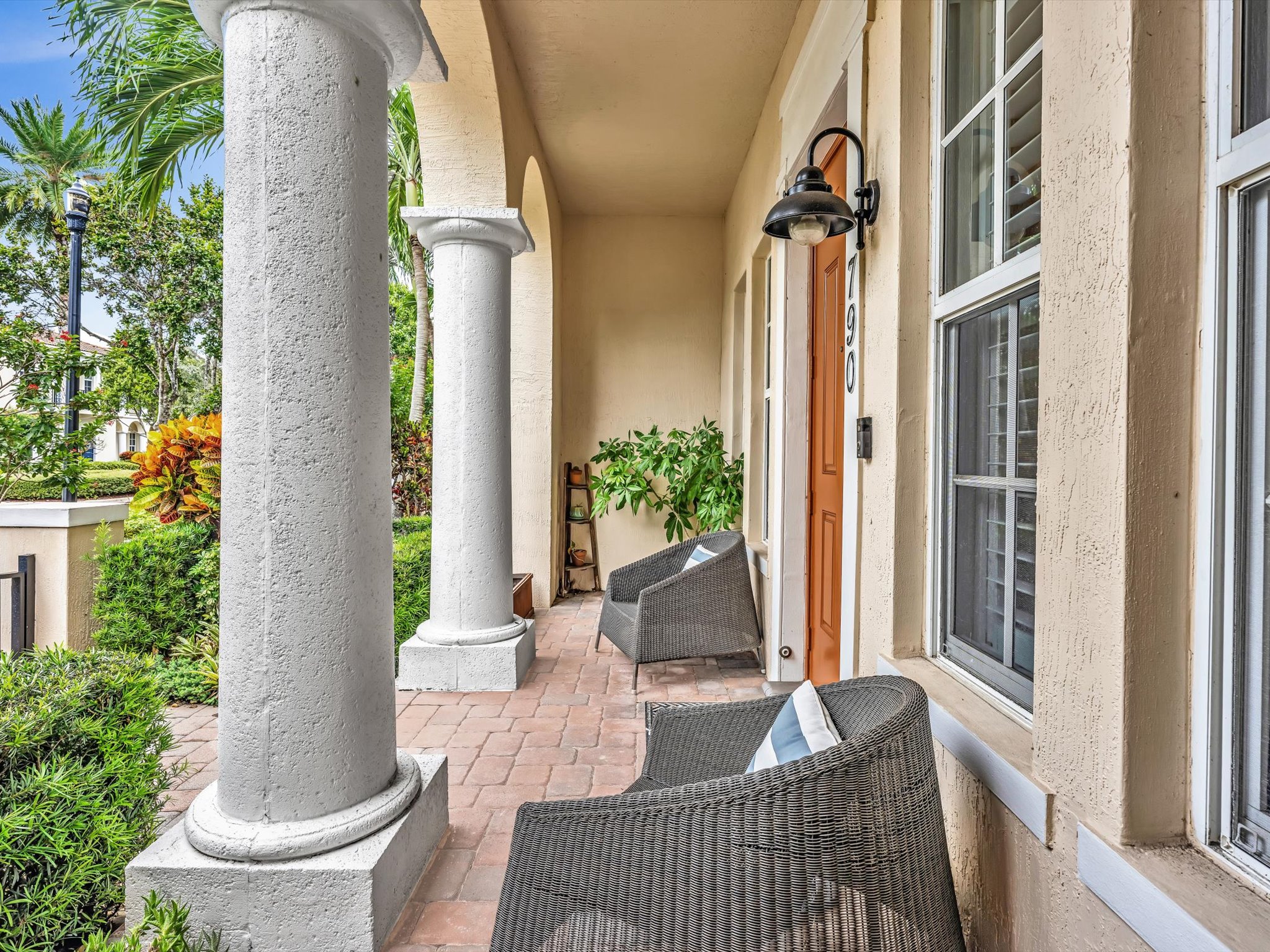 790 Northwest 83rd Lane Boca Raton, FL 33487 - Photo 4 of 60 Gallery Image 4