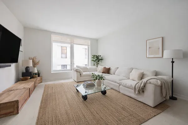$8,950 | 91 Leonard Street, Unit 6E | TriBeCa