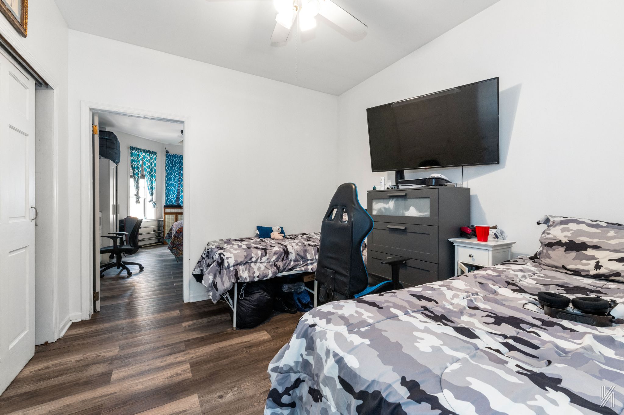 1842 Norman Street Queens, NY 11385 - Photo 6 of 15