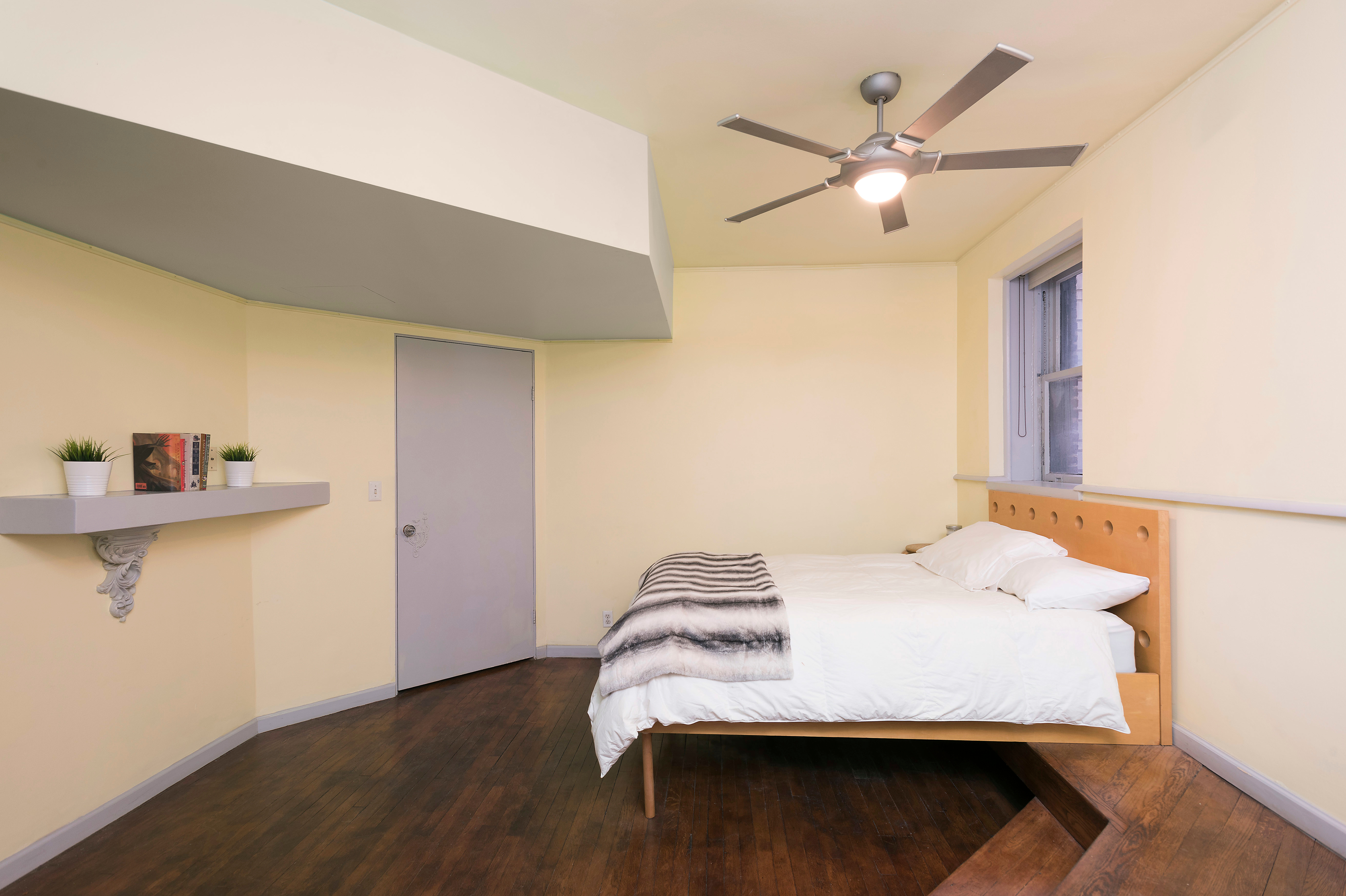 1 West 67th Street, Unit 201 Manhattan, NY 10023 - Photo 2 of 11