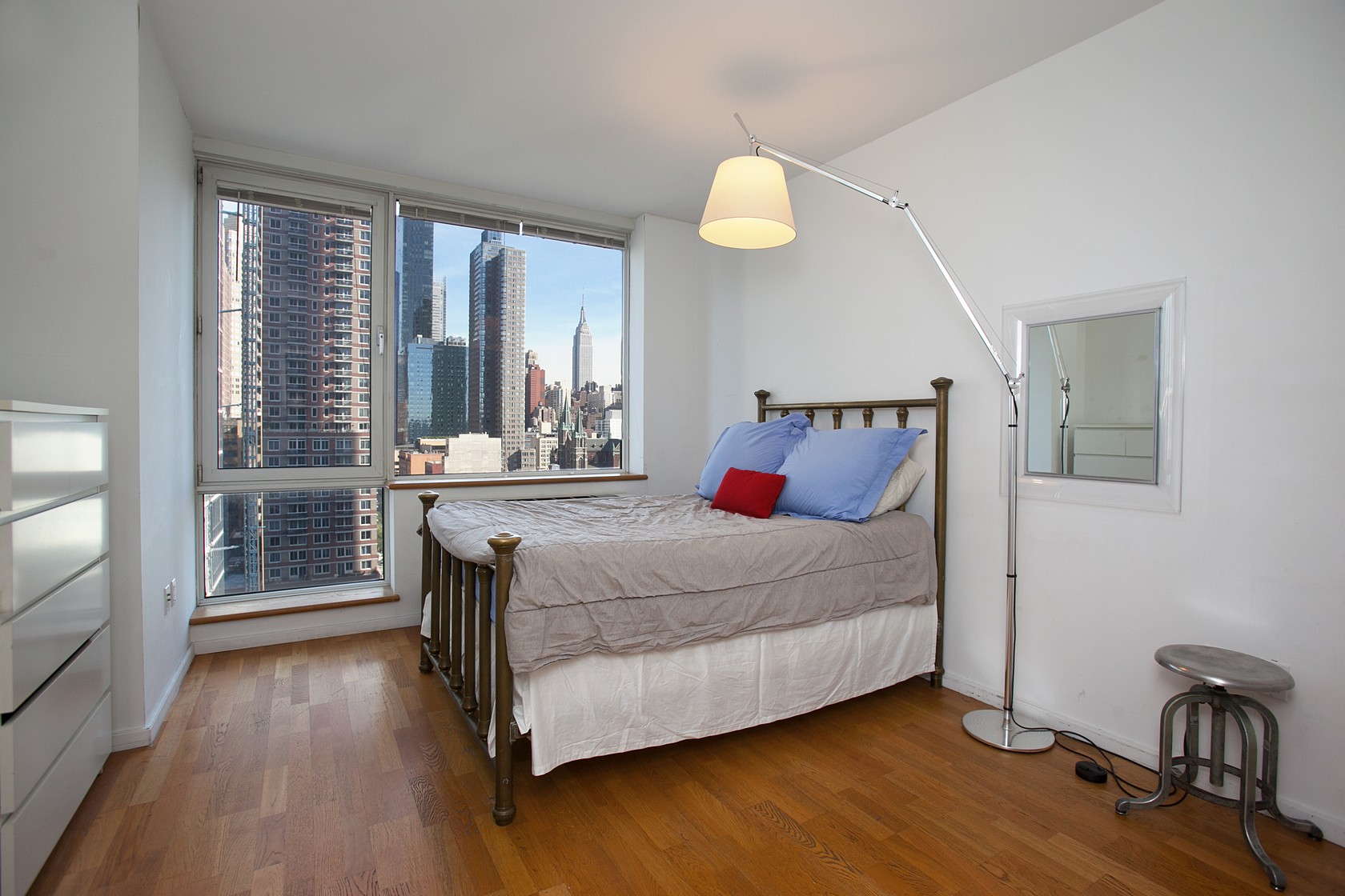 635 West 42nd Street, Unit 10F Manhattan, NY 10036 - Photo 7 of 17