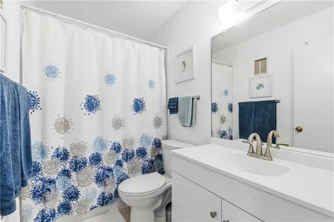 $179,900 | 1960 Westminster Circle, Unit 2, Vero Beach, FL 32966