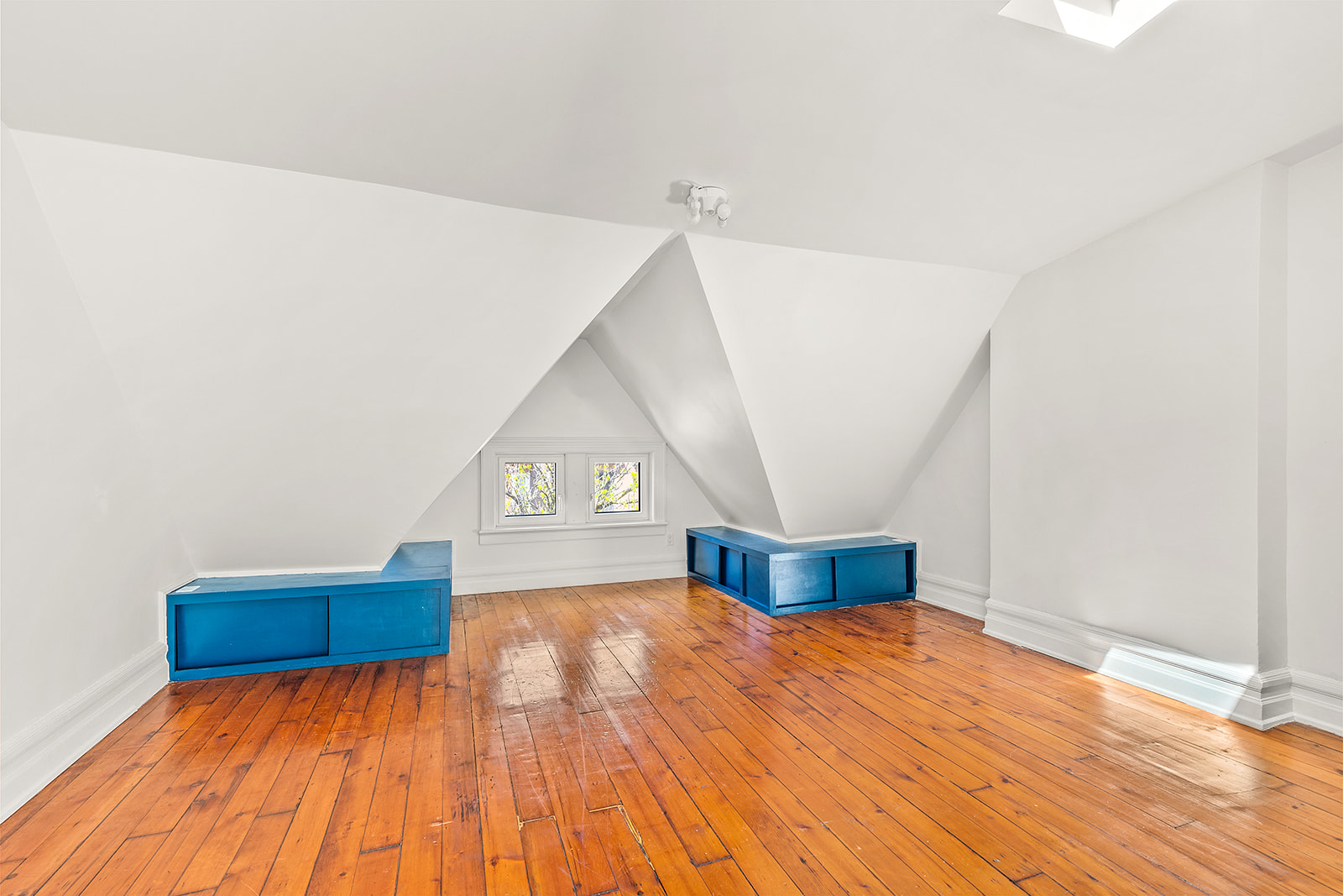 73 Downing Street Brooklyn, NY 11238 - Photo 12 of 16