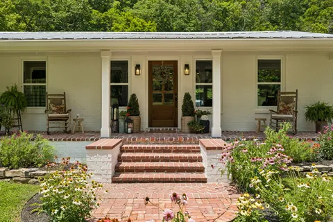 $1,579,000 | 8188 Shoals Branch Road, Primm Springs, TN 38476