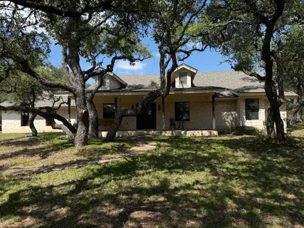 $800,000 | 1011 Hidden Hills Drive, Dripping Springs, TX 78620