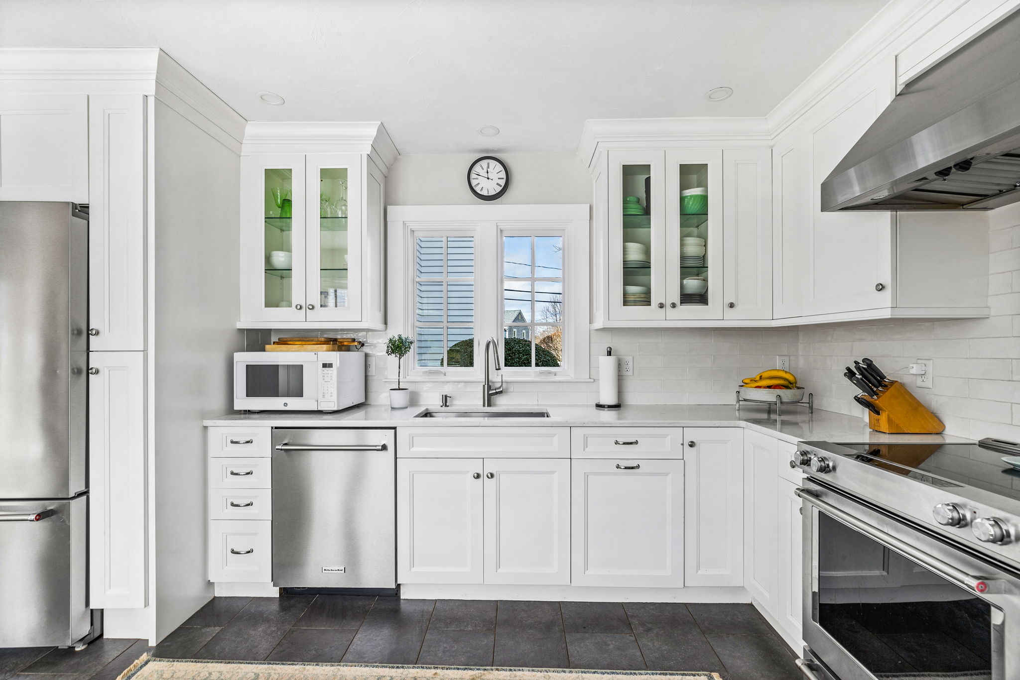 407 Tilden Road Scituate, MA 02066 - Photo 9 of 29