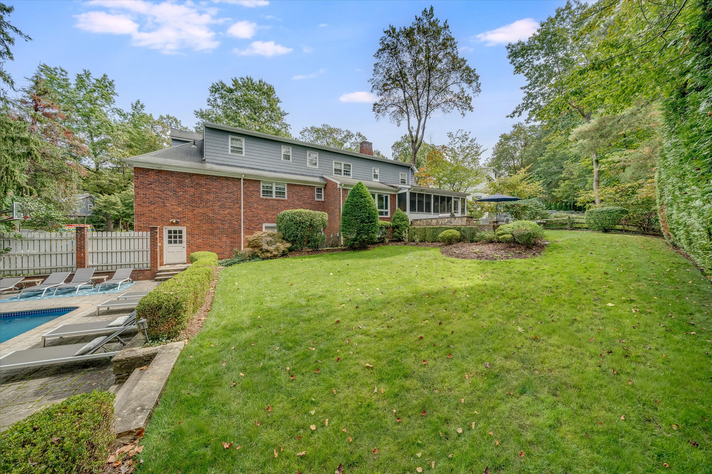 57 Mohawk Road Short Hills, NJ 07078 - Photo 2 of 20