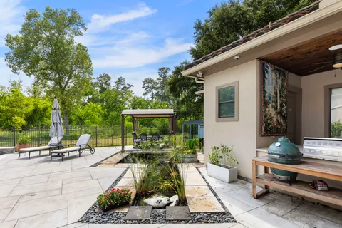 $975,000 | 16015 Fawn Vista, Houston, TX 77068