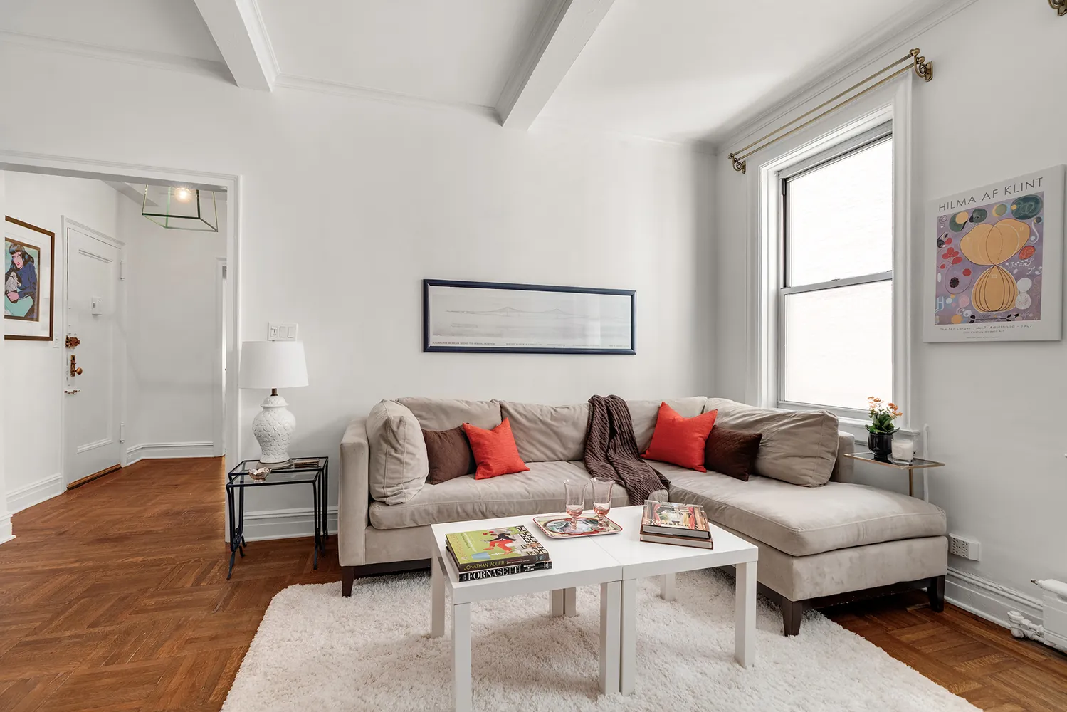 $595,000 | 16 East 98th Street, Unit 8D | Upper East Side