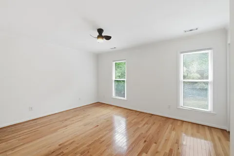 $435,000 | 101 Thomas Lane, Unit Undisclosed, Carrboro, NC 27510