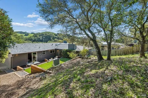 $2,595,000 | 15 Underhill Road, Mill Valley, CA 94941