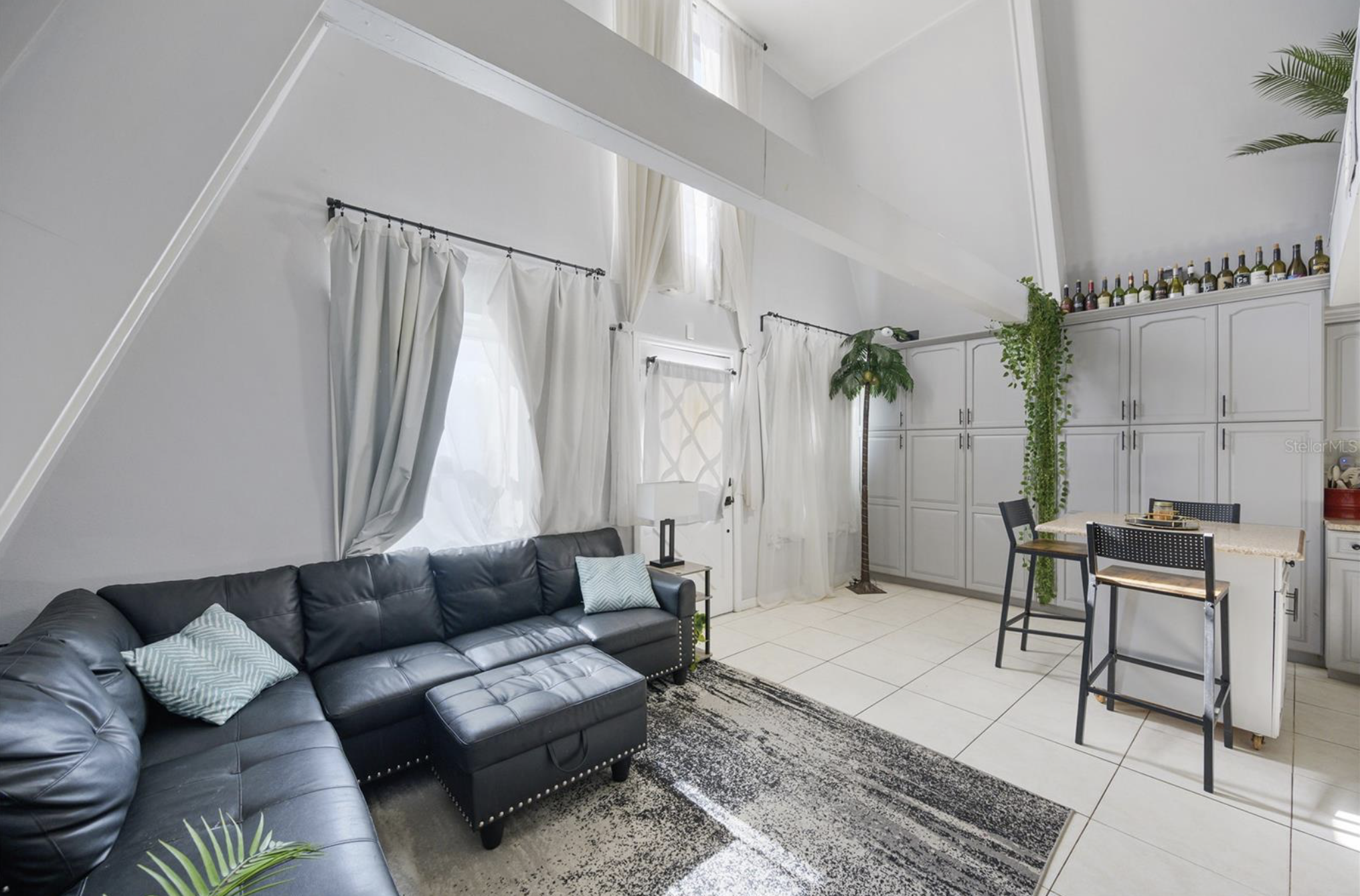 900 Riverside Drive Tarpon Springs, FL 34689 - Photo 9 of 29