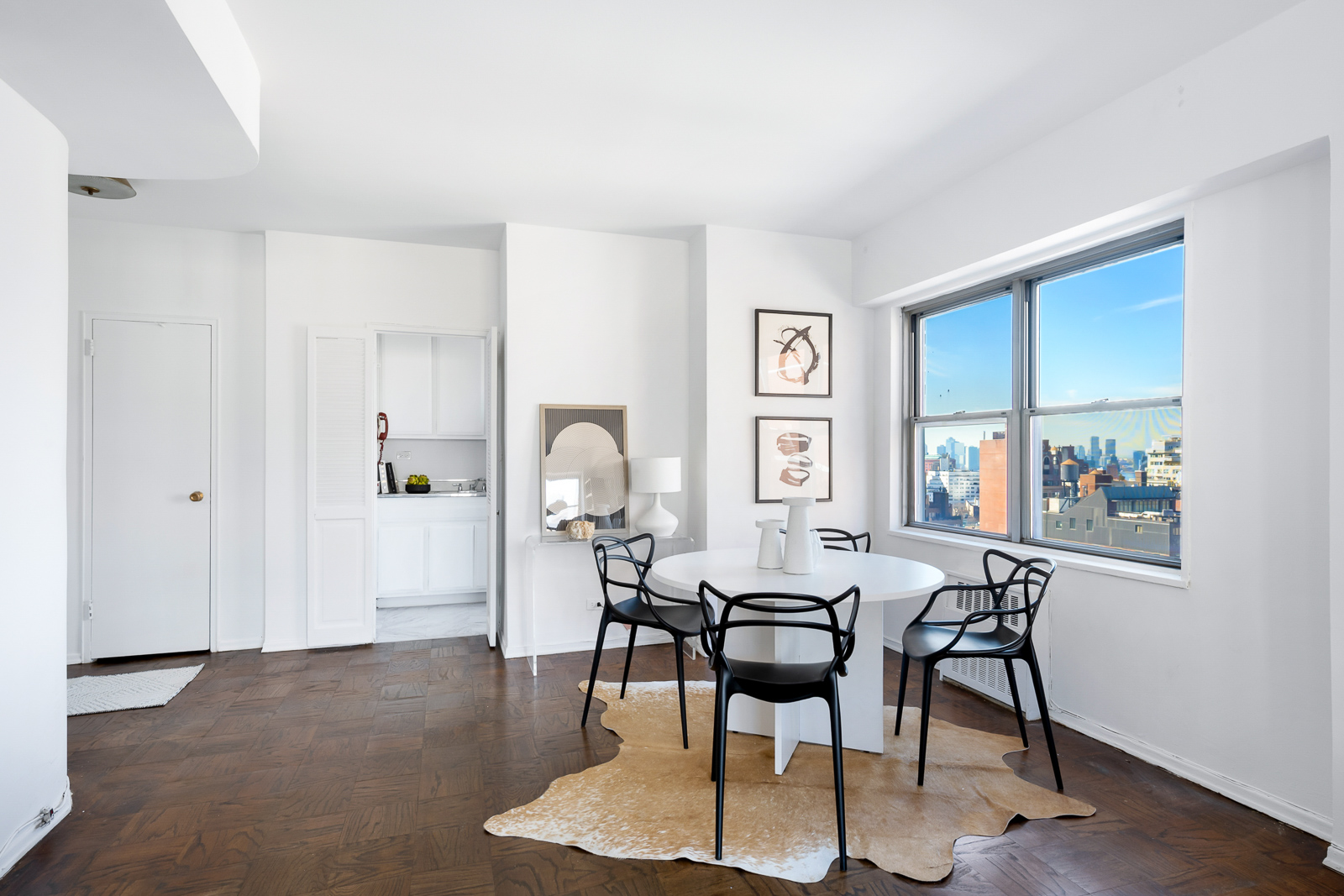 10 West 15th Street, Unit 2017 Manhattan, NY 10011 - Photo 5 of 13