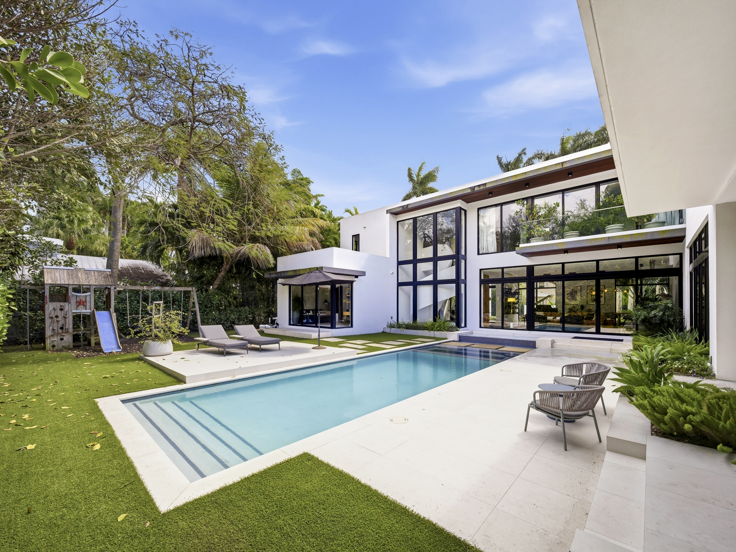 229 Ridgewood Road Miami, FL 33133 - Photo 32 of 62