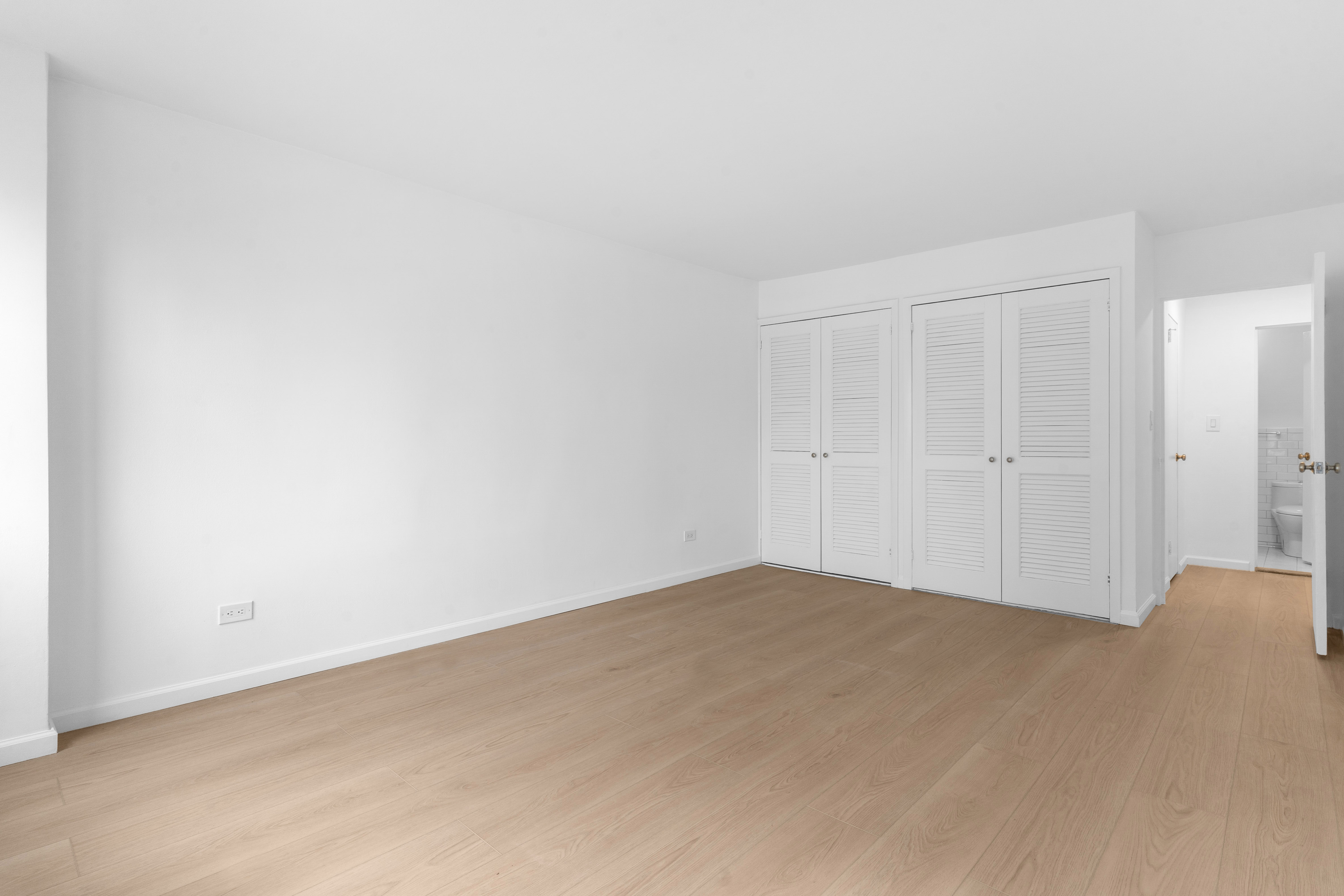 245 East 87th Street, Unit 14C Manhattan, NY 10128 - Photo 9 of 16