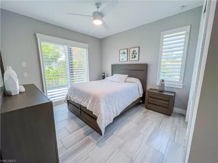 $1,580,000 | 554 North Barfield Drive, Marco Island, FL 34145