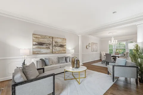 $1,800,000 | 1283 Cobble Pond Way, Vienna, VA 22182