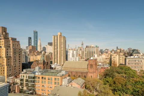 $550,000 | 230 East 15th Street, Unit 9B | Gramercy