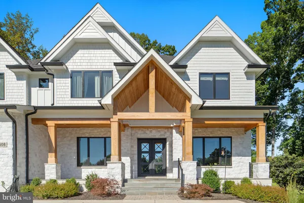 Contact Agent | 608 Walker Road, Great Falls, VA 22066