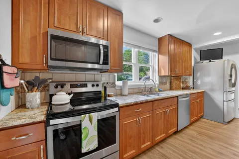 $775,000 | 10123 Capitol View Avenue, Silver Spring, MD 20910