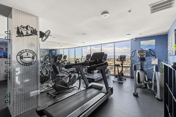 $350,000 | 1625 Larimer Street, Unit 1904, Denver, CO 80202
