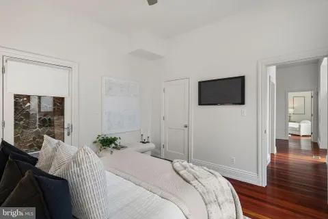 $885,000 | 701 South 6th Street, Philadelphia, PA 19147