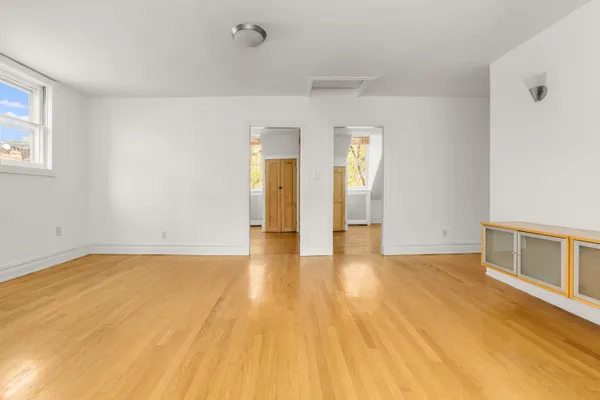 $25,000 | 60 Hicks Street | Brooklyn Heights