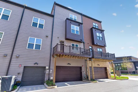 $995,000 | 3510 Bellflower Lane, Rockville, MD 20852