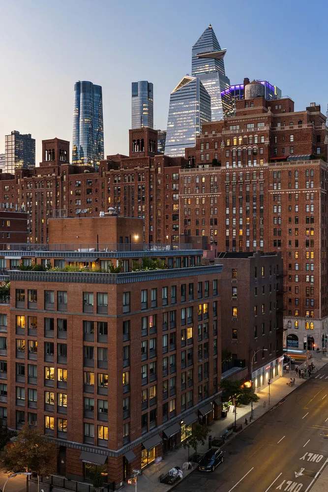 $1,995,000 | 360 West 22nd Street, Unit 10B | Chelsea