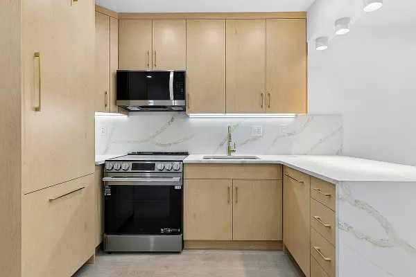 $7,646 | 452 Dean Street, Unit 2 | Park Slope