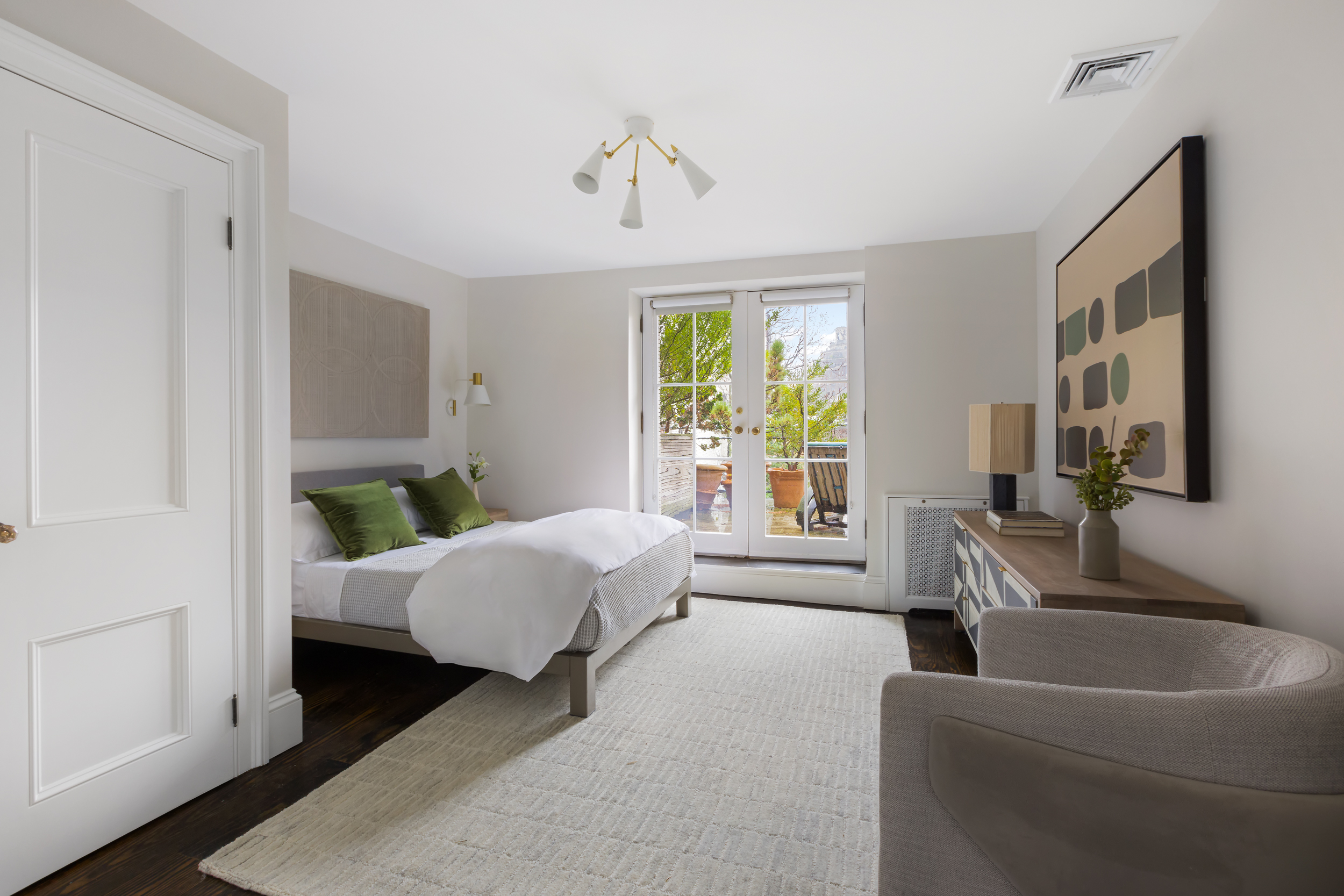 118 West 12th Street Manhattan, NY 10011 - Photo 27 of 31