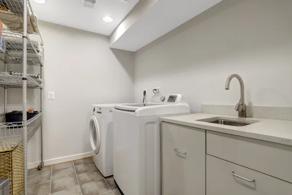 $2,000,000 | 4715 38th Street North, Arlington, VA 22207