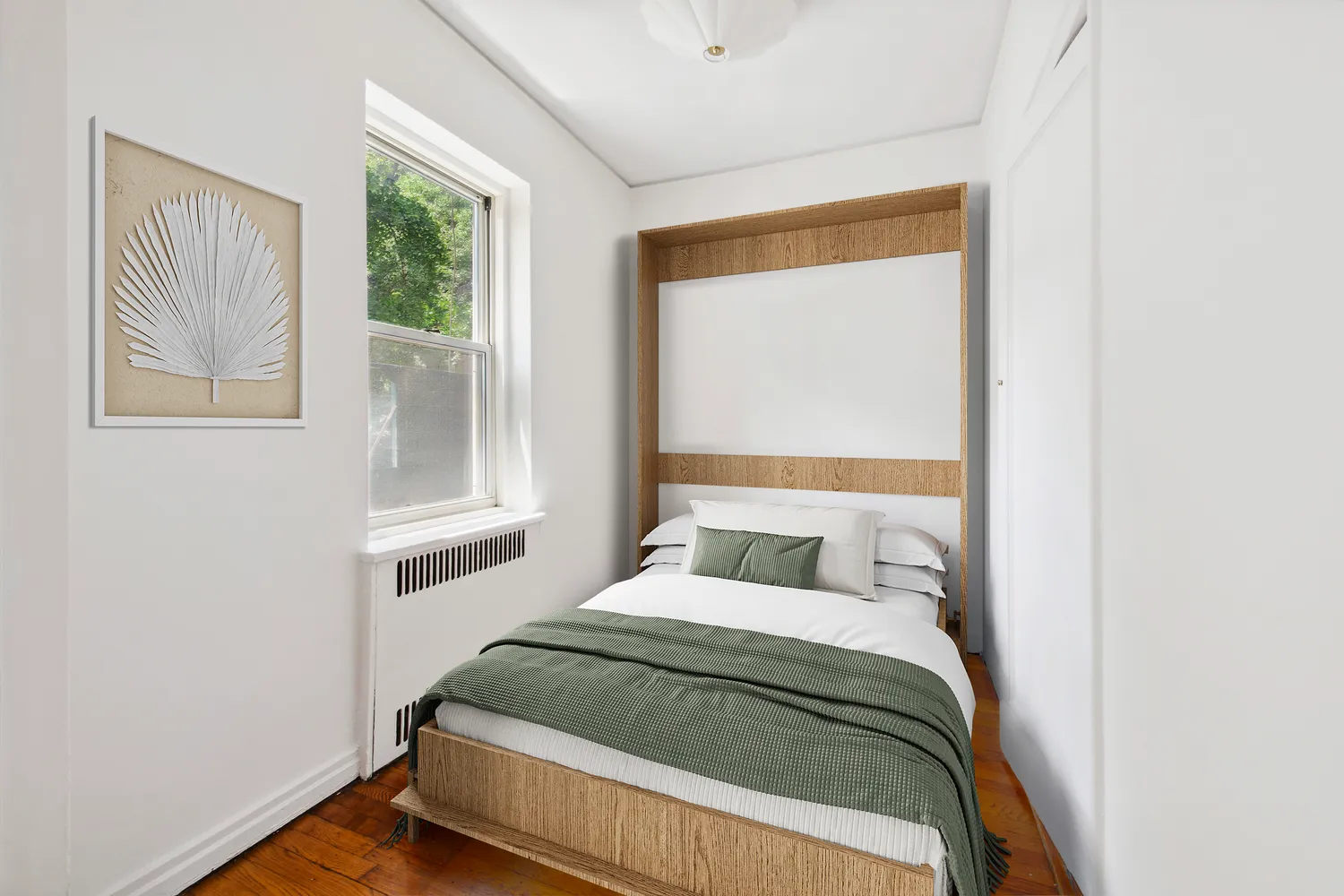 $499,000 | 515 East 89th Street, Unit 2E | Upper East Side